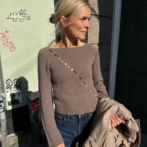 Kit: Valerie Blouse fra PetiteKnit – produktbillede