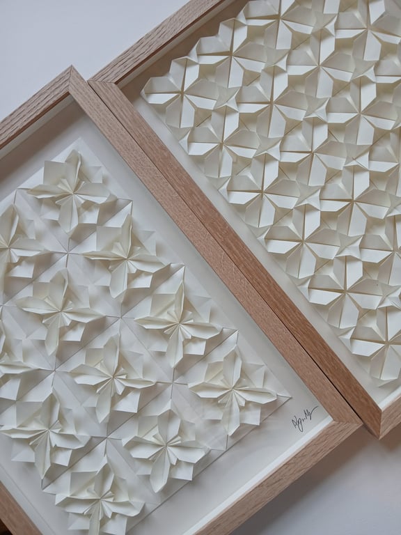  A3 foldet værk, naturhvid. indrammet  (5)