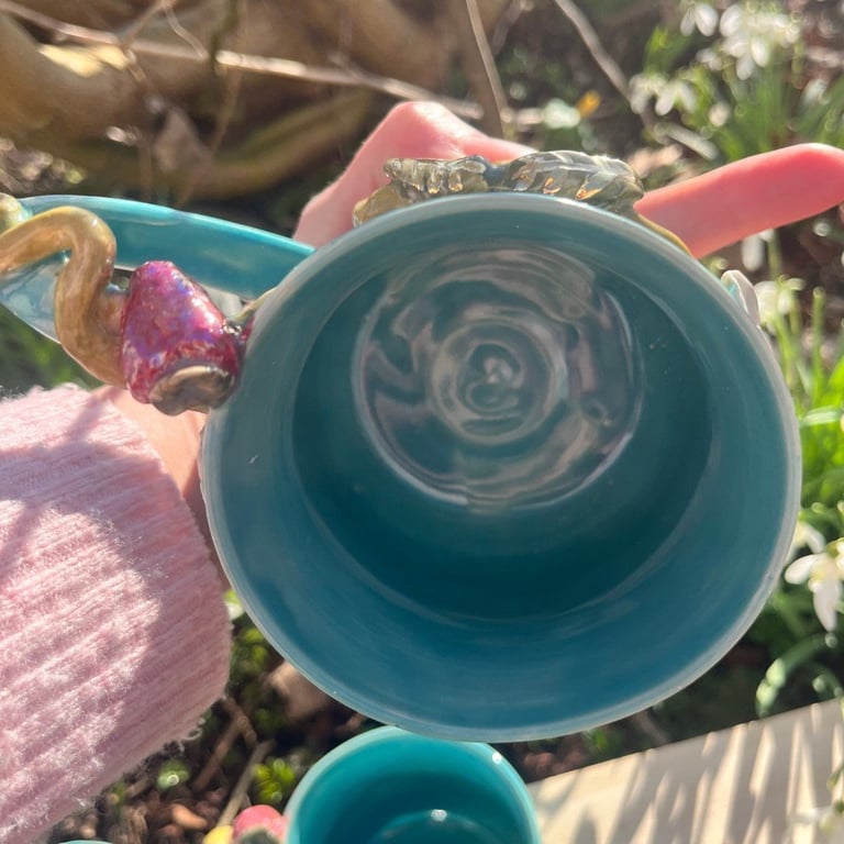 Overflod – håndlavet keramik krus med guld &amp; MOP billede 3