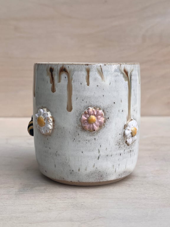 Tusindfryd krus. 320 ml. H: 8,5 cm billede 2