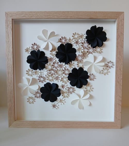 30x30cm "blomstermark", indrammet 