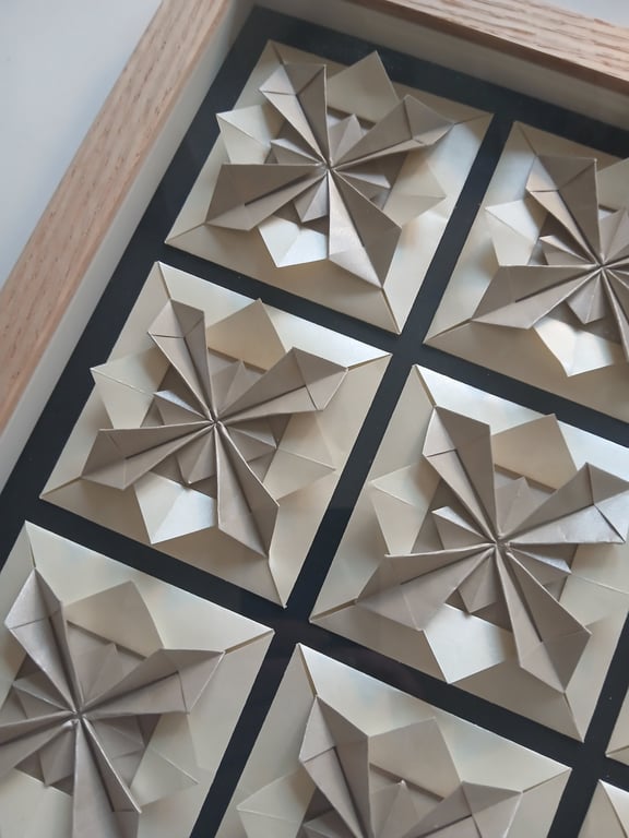 30x30cm foldet værk, indrammet  (2)