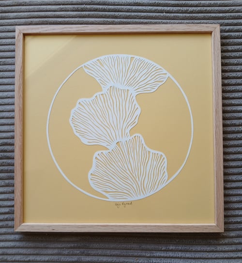 30x30cm papercut, banana, indrammet