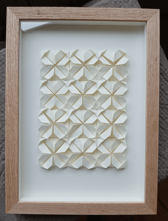 a4, Foldet papirværk, naturhvid, Indrammet billede 2