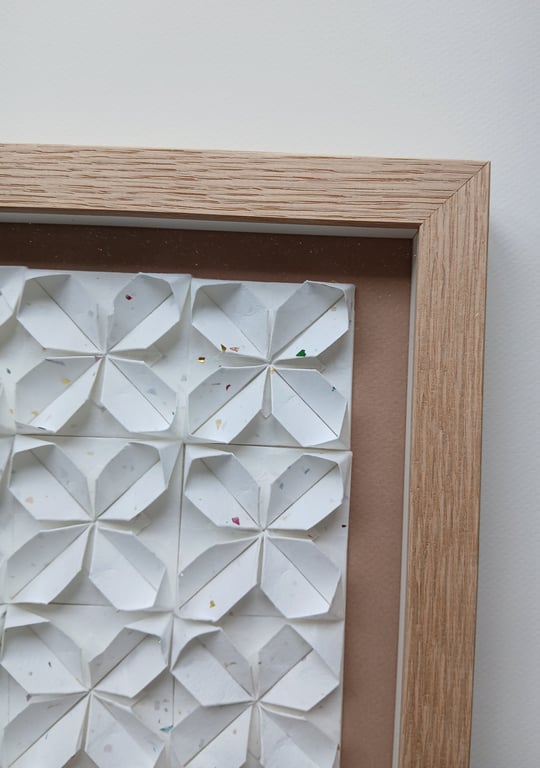 20x20cm foldet værk, tivoli-nougat, indrammet (3)