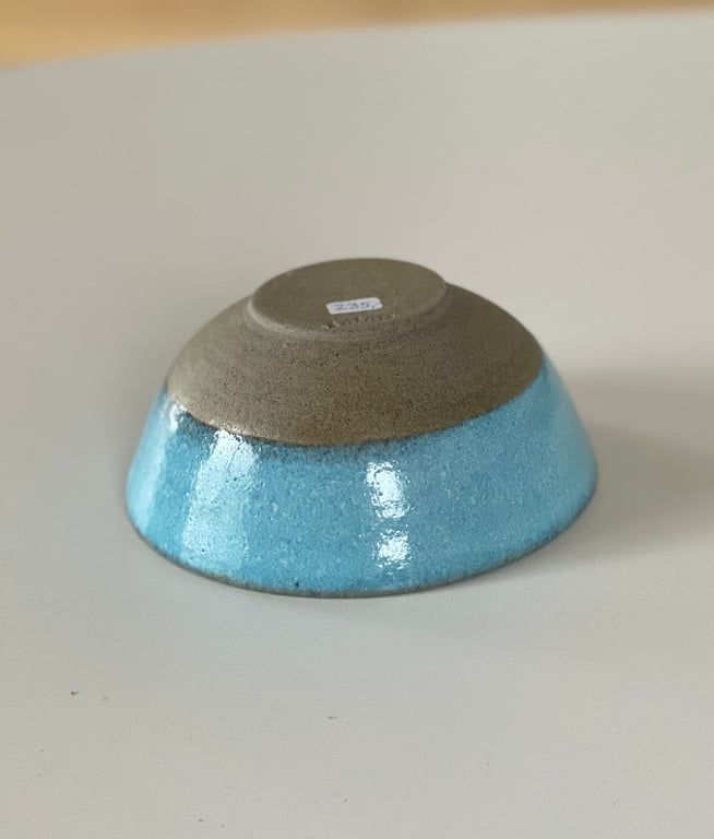 Skål, mørkt ler, vinterlyseblå - ø 12 cm billede 2