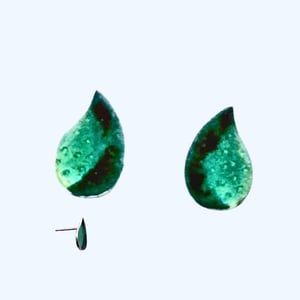 Myrna_grøn emalje – produktbillede