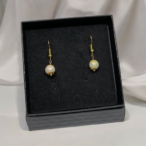 Gule Øreringe – produktbillede