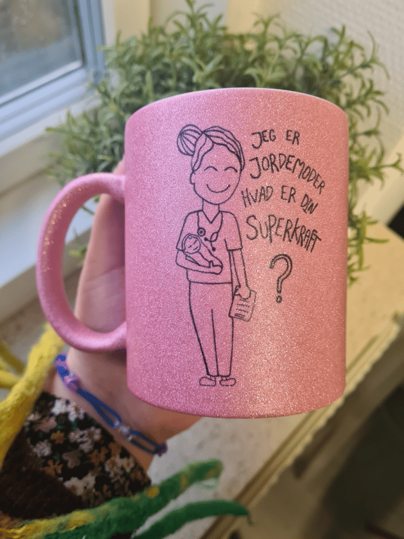 Krus: Jeg er jordemoder, hvad er din superkraft Pink Glimmer