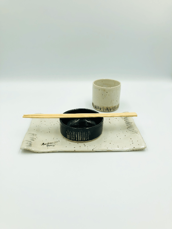 Sushi - soyaskål - sort pigestreg 