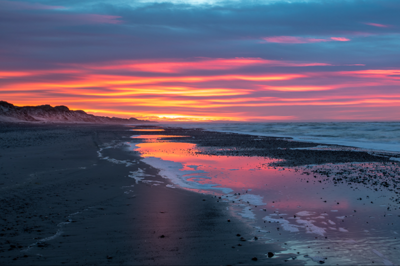 Stranden i Gammel Skagen i et spektakulært solnedgangslys