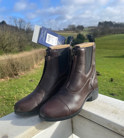 Ariat/ Haritage IV Zip Paddock (4)