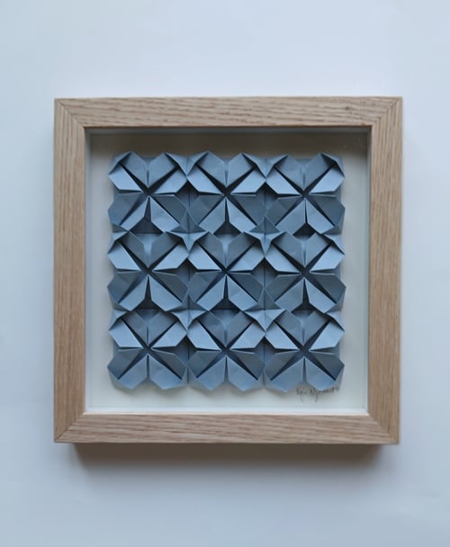  20x20cm foldet værk, dueblå, indrammet 