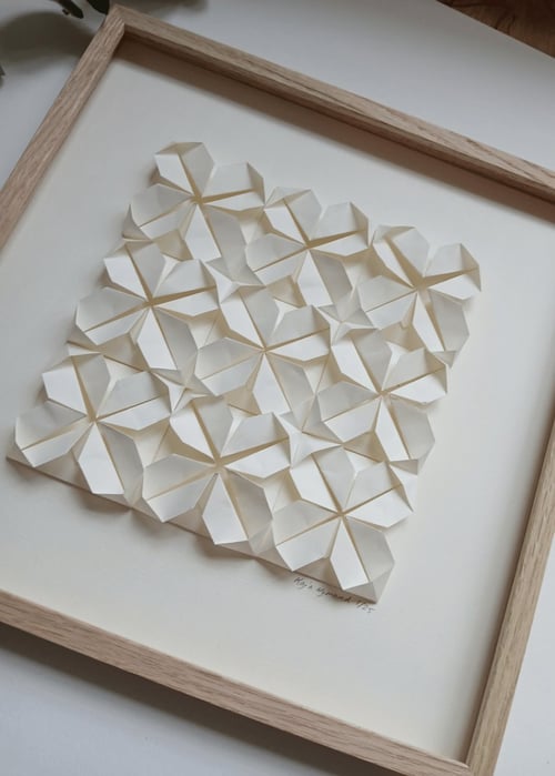 30x30cm foldet papirværk naturhvid, indrammet  (4)