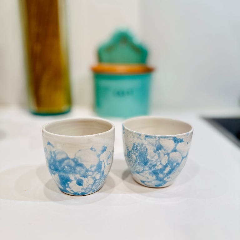 Espresso kop, blå bobleglasur