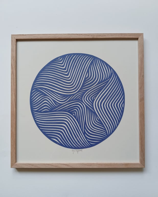 30x30cm papercut, kongeblå, Indrammet  (2)