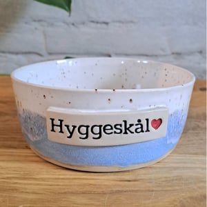 Hyggeskålen er 15 cm i diameter og 6 cm høj – produktbillede