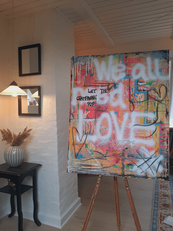 Let the Champagne Pop  billede 2