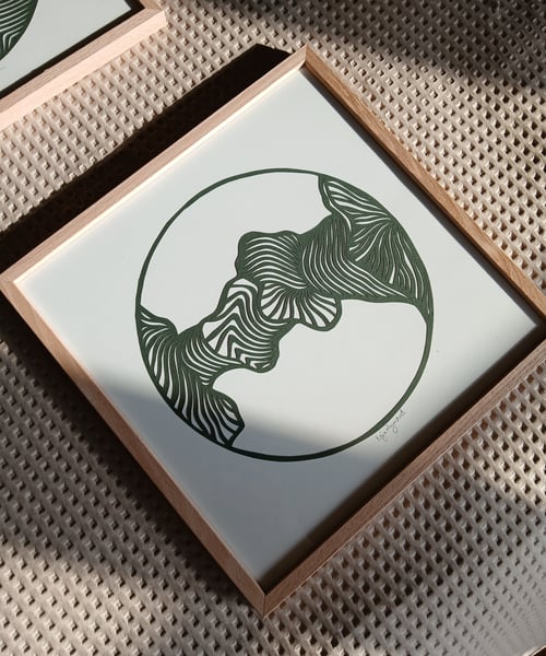 30x30cm papercut, mørkegrøn, indrammet