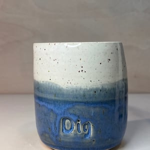 Hjerteformet Dig kop. 360 ml. H: 9,5 cm – produktbillede