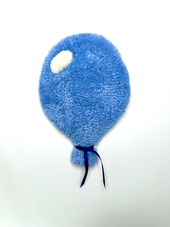 Tuftet farverig ballon (lille) - Håndlavet vægkunst i 100% uld. billede 3