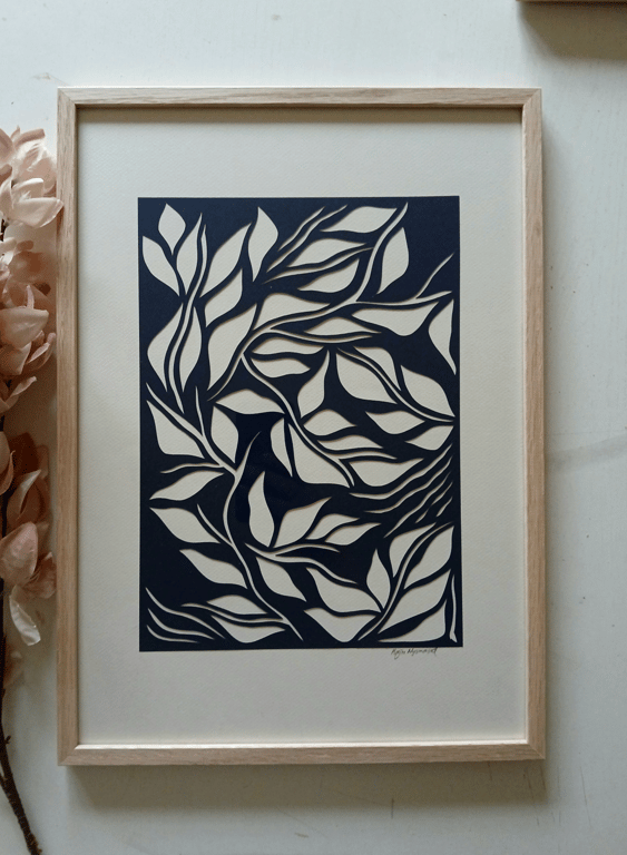 A3 papercut, ultra marineblå, Indrammet