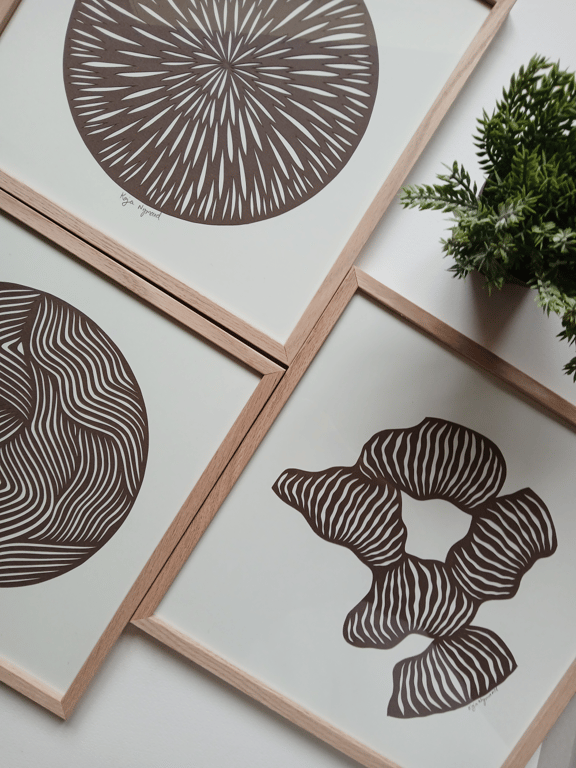 30x30cm papercut, støvet brun, indrammet  (2)