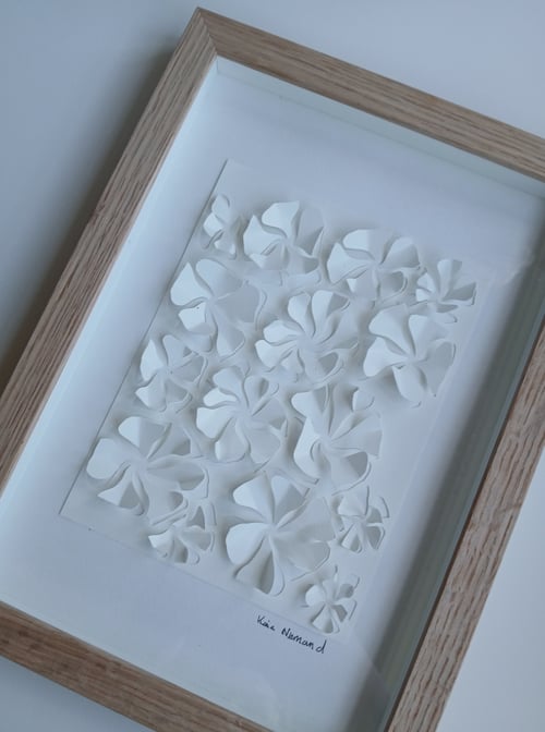 A4, relief, hvid, indrammet