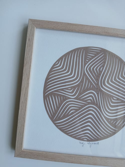 20x20cm papercut, nougat, indrammet (2)