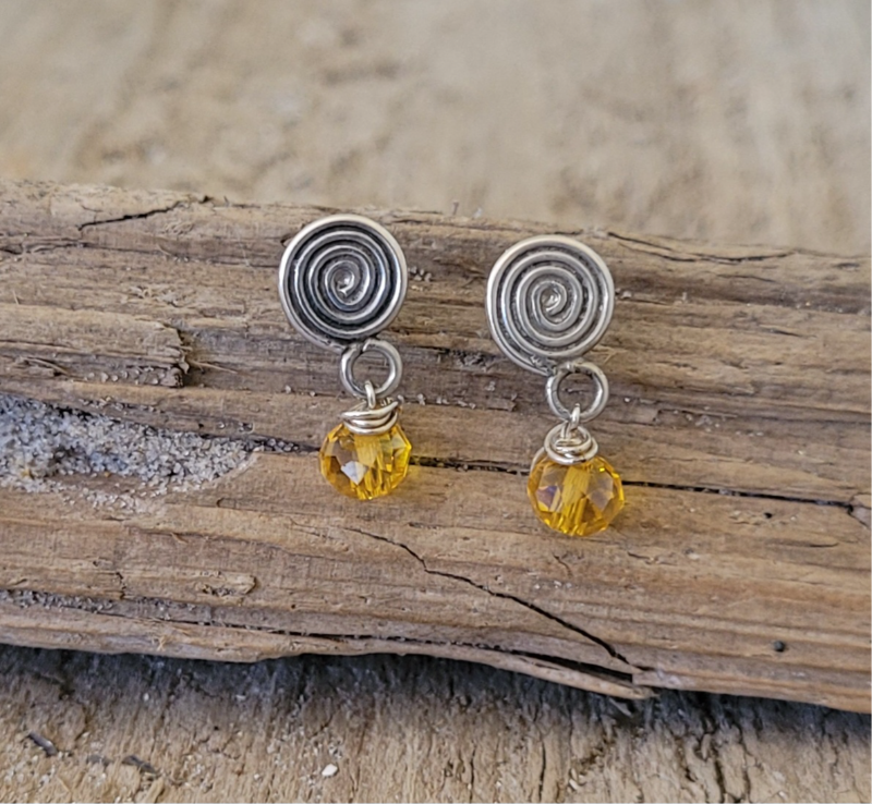 Gule krystal ørestikker