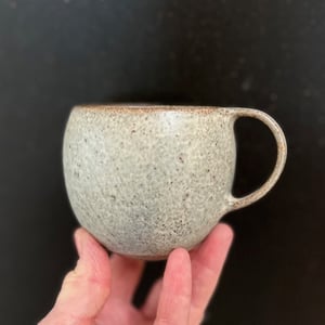 Kop med hank (S) - grå – produktbillede