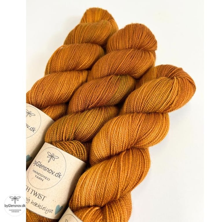 HIGH TWIST Karamel Spot (Plain)