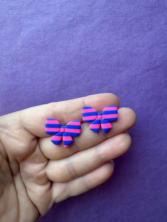 #2 Blå/pink stribede sløjfer