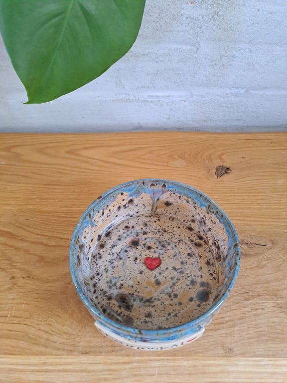 Hyggeskålen er 14 cm i diameter og 6 cm høj billede 3