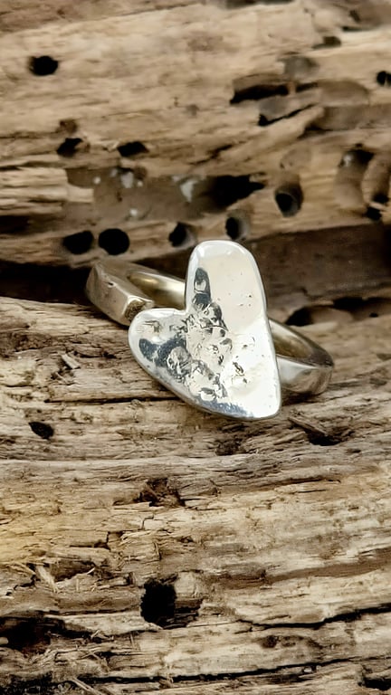 Unika sølv hjerte ring.