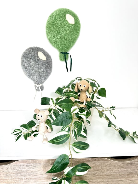 Tuftet farverig ballon (lille)- Håndlavet vægkunst i 100% uld. billede 5