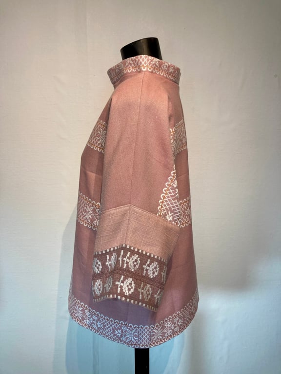 Rosa Trine-bluse med twist billede 4