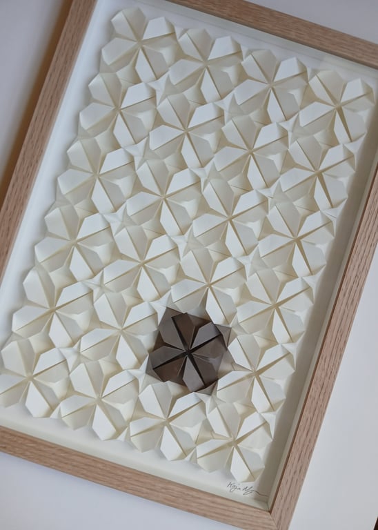 A3 foldet værk, naturhvid, indrammet  (3)