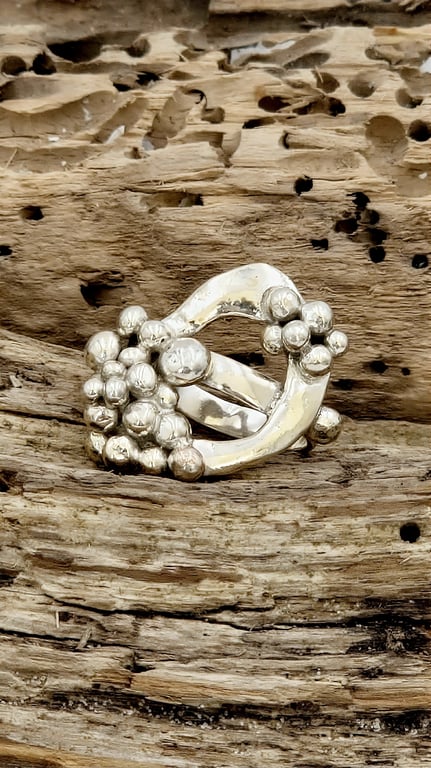 Unika kugle sølv ring.