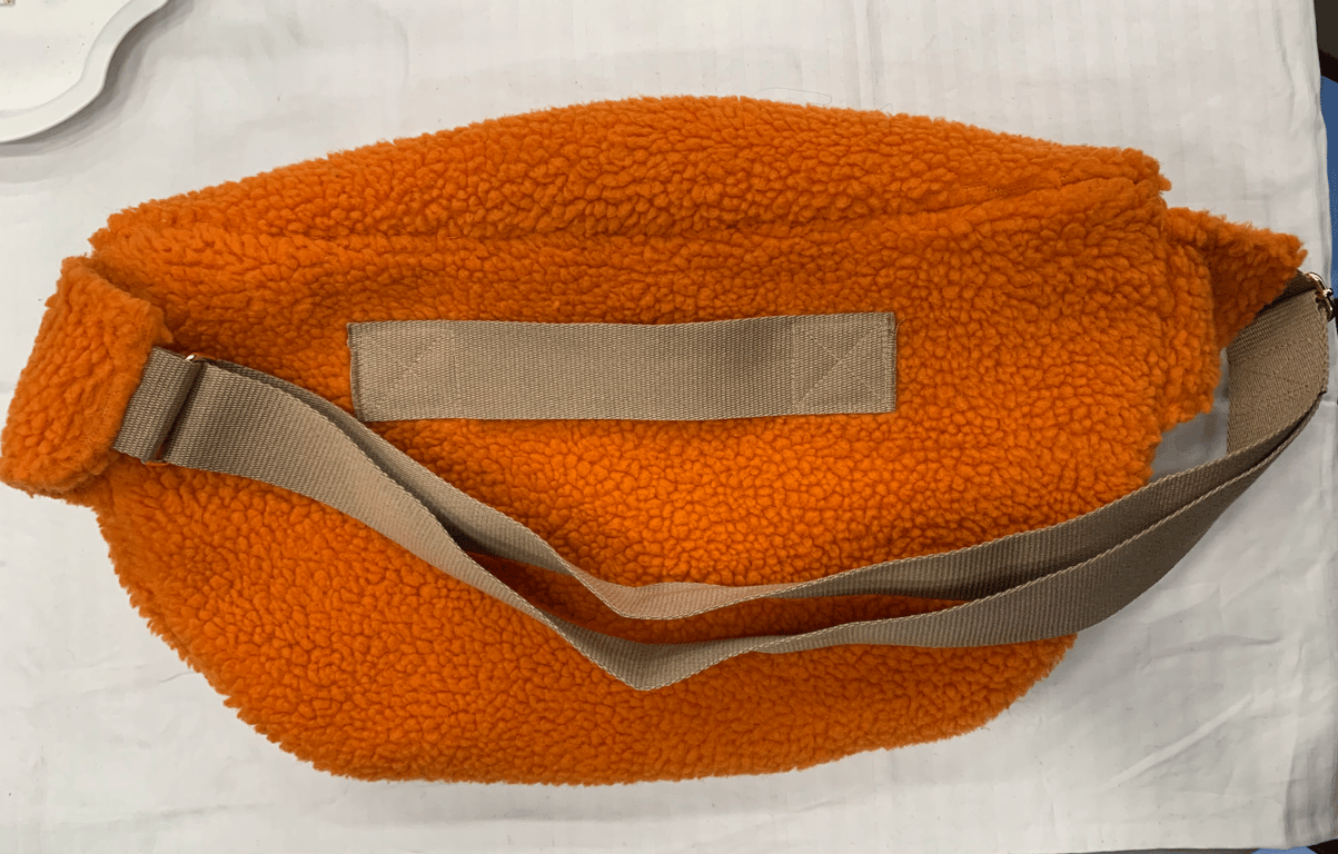 Stor bæltetaske i orange teddy billede 2