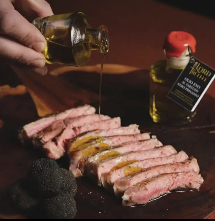 Ekstra Jomfru Olivenolie med hvid trøffel 100 ml. (4)