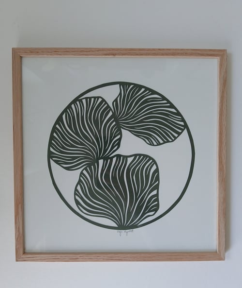 30x30cm papercut, skovgrøn, indrammet 