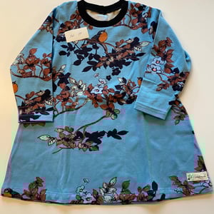 Kjole med lange ærmer. Størrelse 74 – produktbillede