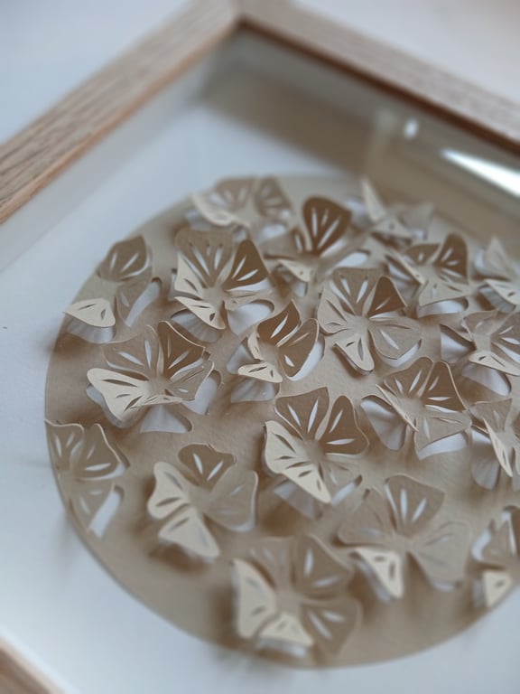 20x20cm, 3D papercut, beige, indrammet  (4)