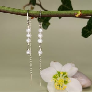 Hvid krokus - øreringe – produktbillede