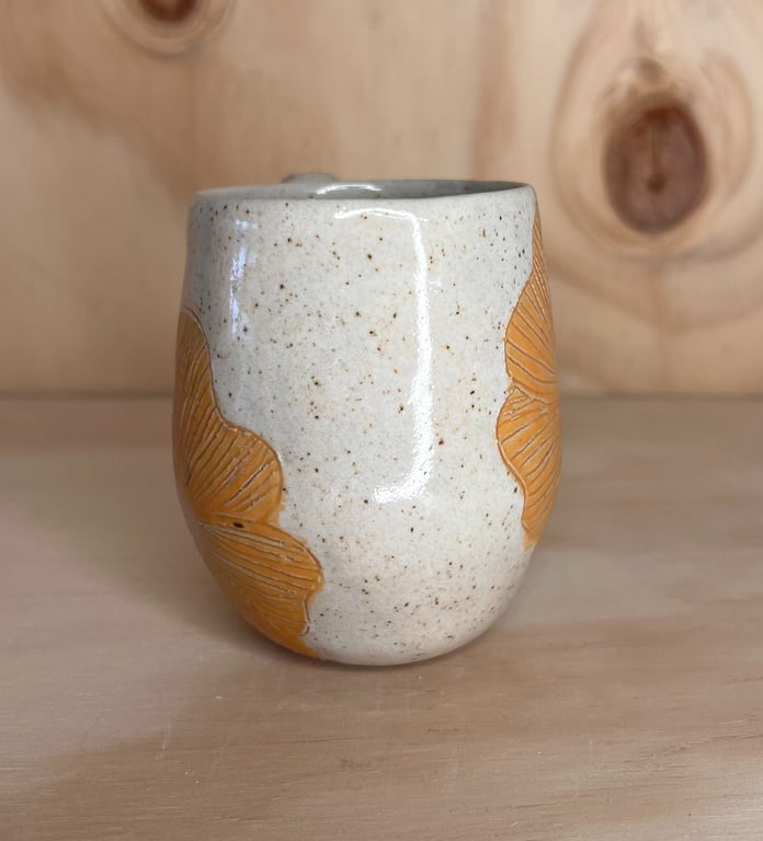 Kop med sommerblomst orange billede 2