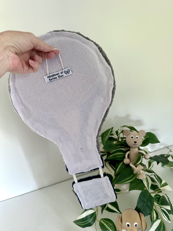 Tuftet luftballon - Håndlavet vægkunst i 100% uld. billede 4