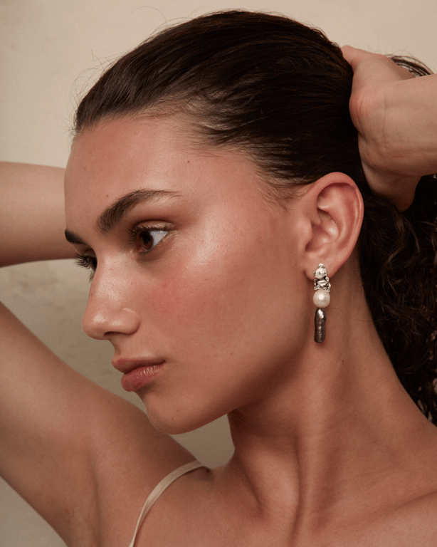 INEL Bubble Bug Double Pearl Earrings billede 2