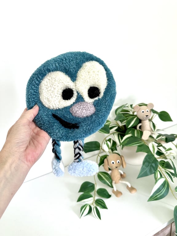 Tuftet vægophæng i 100% uld – Håndlavet til børneværelset 