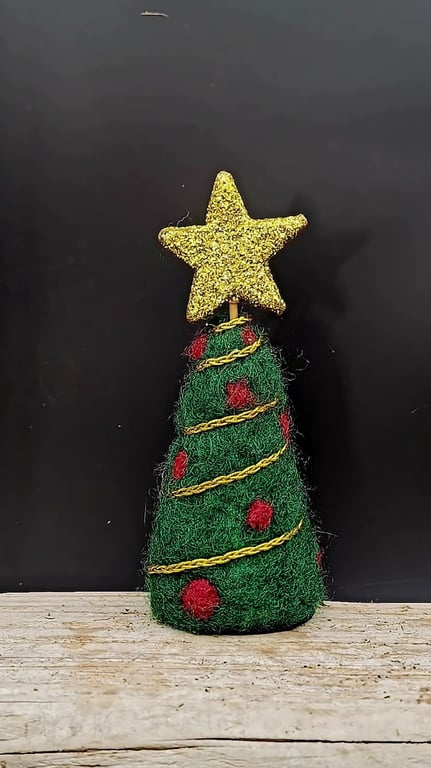 Filt juletræ